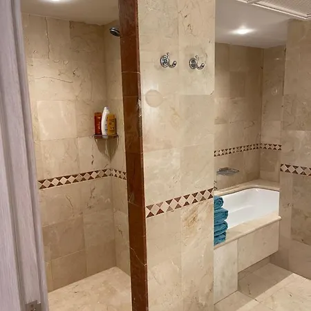 Studio Private Wing Estepona Otel 5*