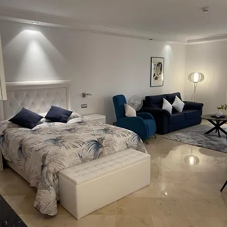 Otel Studio Private Wing Estepona